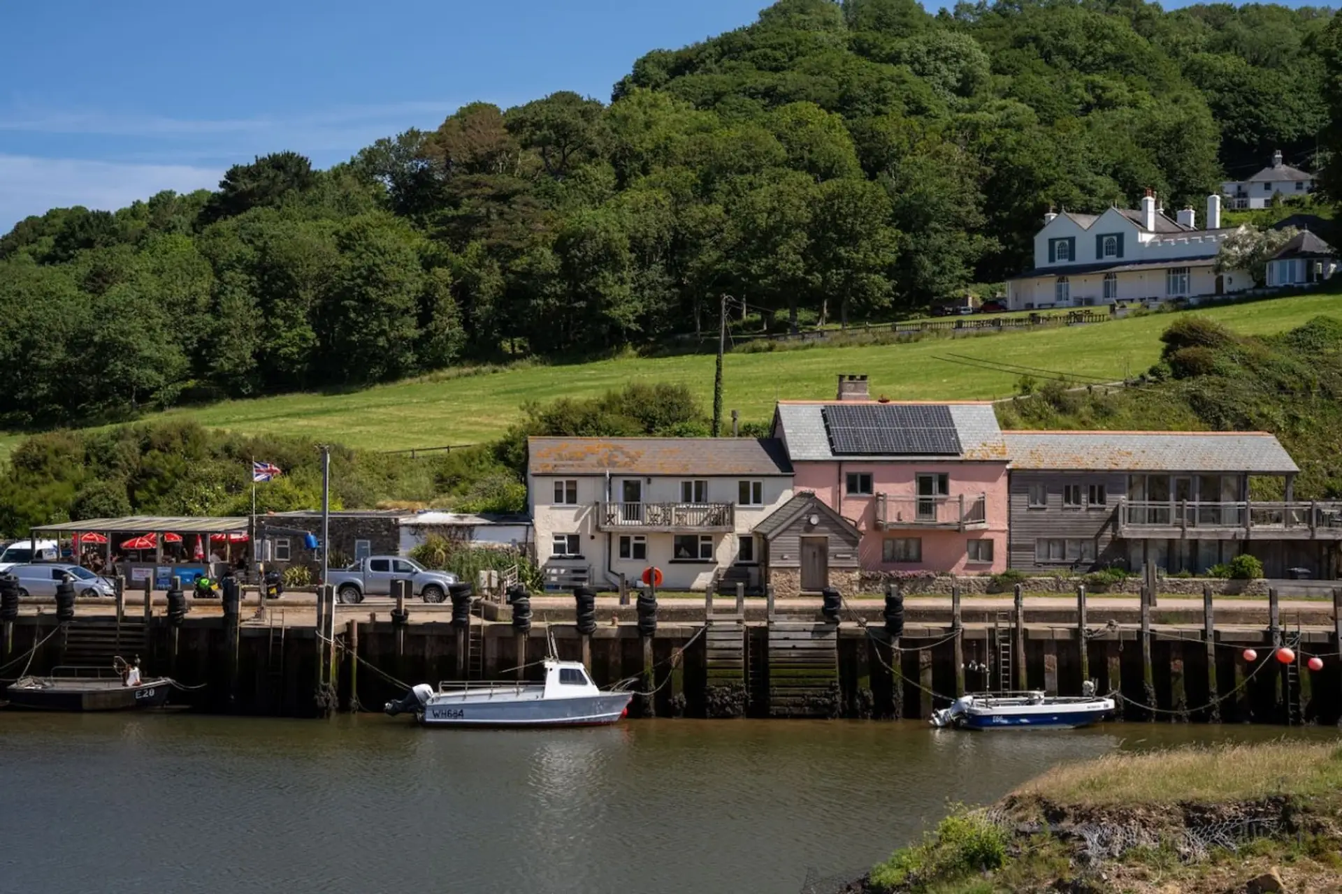 Waterfront cottage overlooking Axmouth Harbour near Seaton, Devon